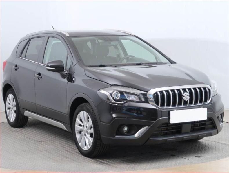 Suzuki SX4 - hlavní fotka