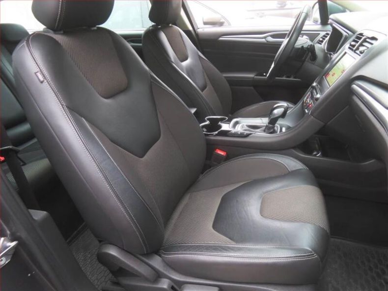 Ford Mondeo - hlavní fotka