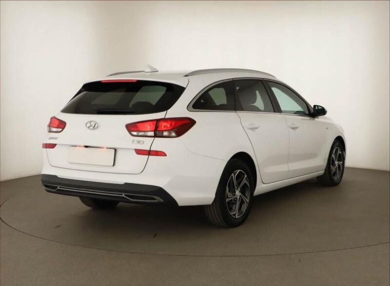Hyundai i30 - hlavní fotka