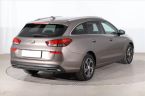 Hyundai i30 - fotka číslo 4