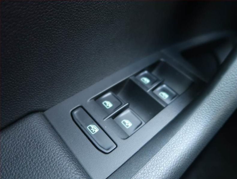 Škoda Octavia - hlavní fotka