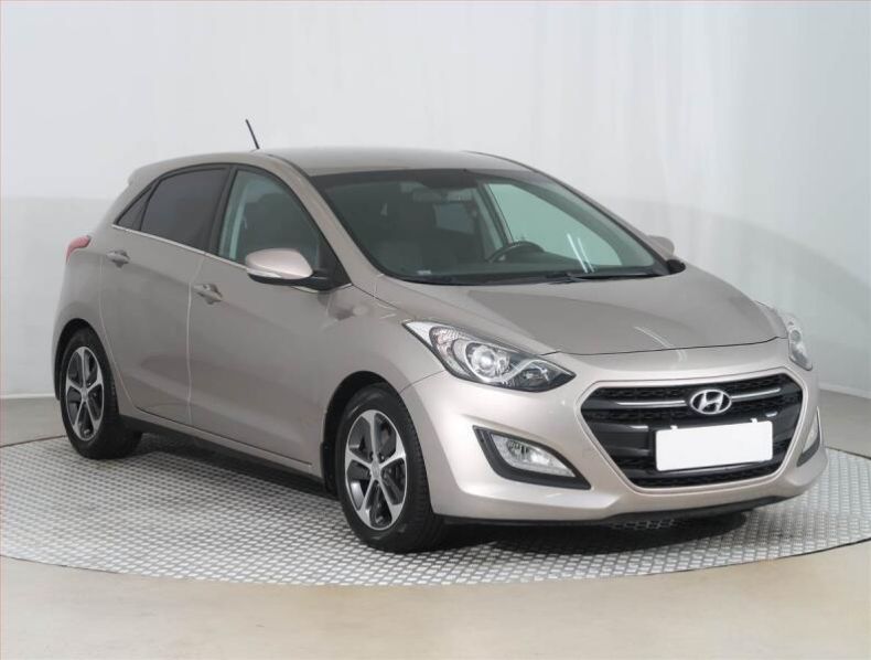 Hyundai i30 - hlavní foto