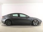 Tesla Model 3 - fotka číslo 5