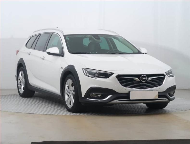 Opel Insignia - hlavní foto