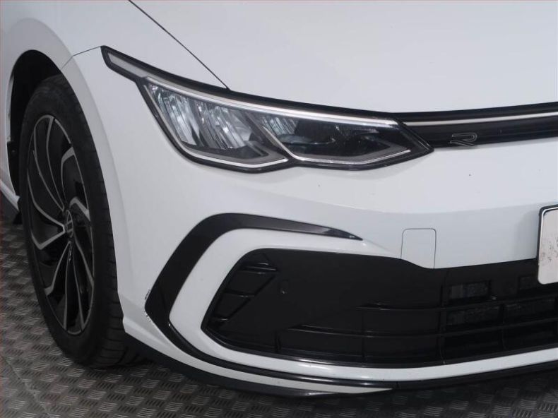 Volkswagen Golf - hlavní fotka