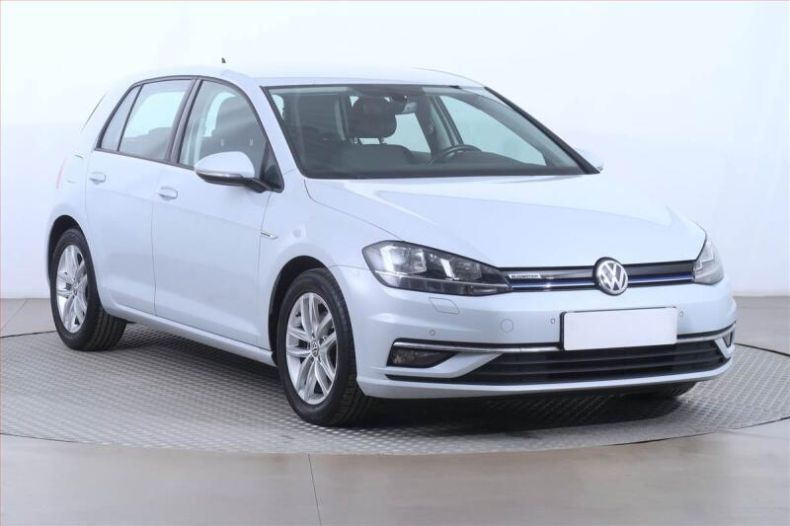 Volkswagen Golf - hlavní foto