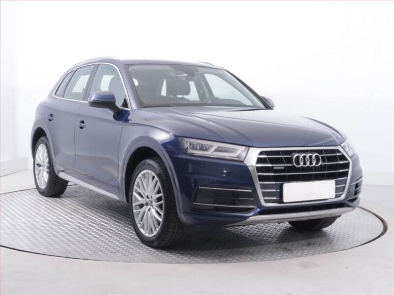 Audi Q5 - hlavní foto
