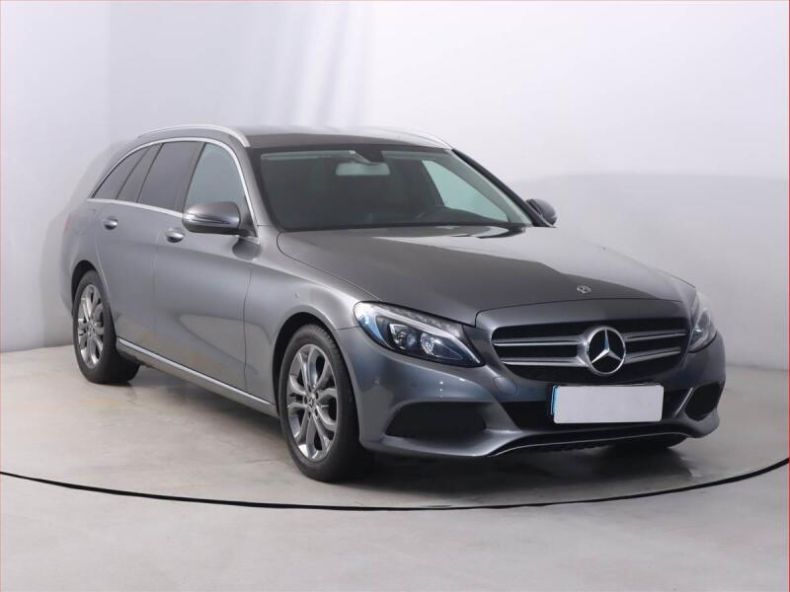 Mercedes Třída C - hlavní foto