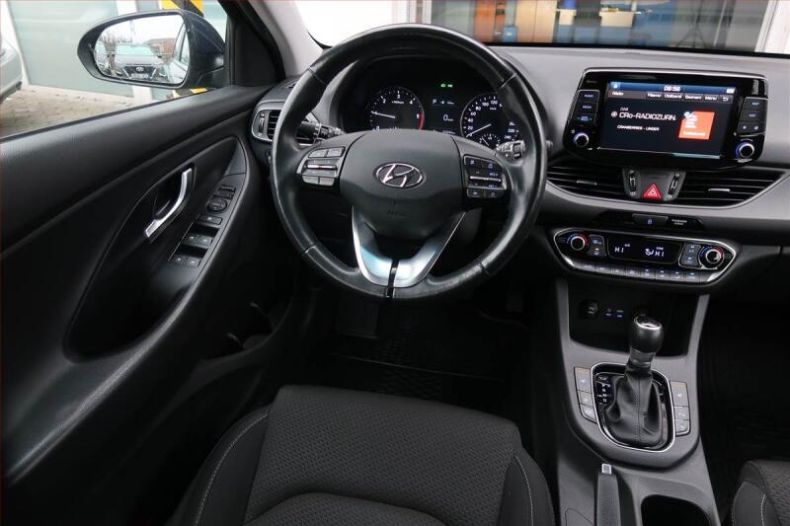 Hyundai i30 - hlavní fotka