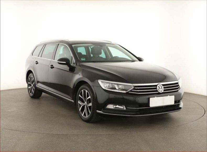 Volkswagen Passat - hlavní foto