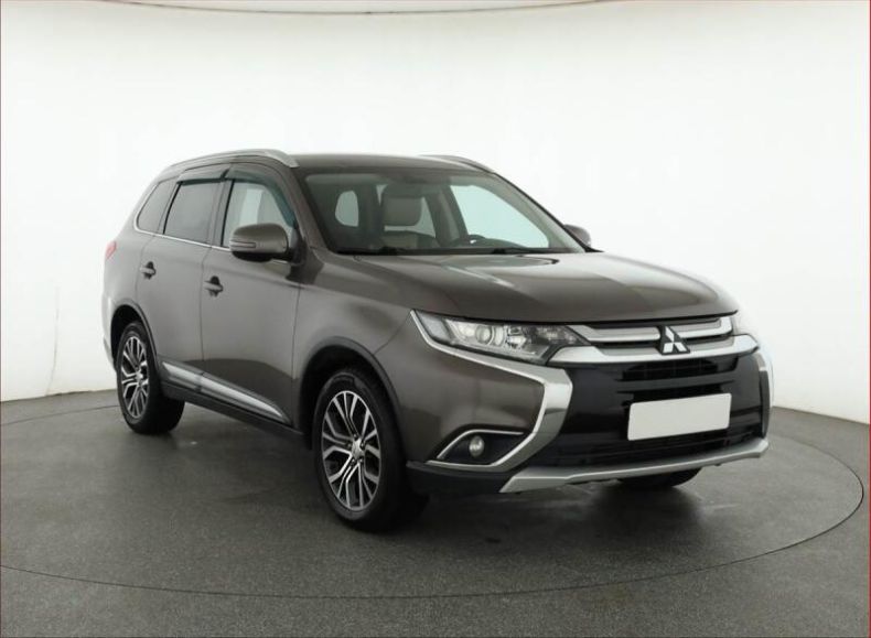 Mitsubishi Outlander - hlavní fotka inzerátu