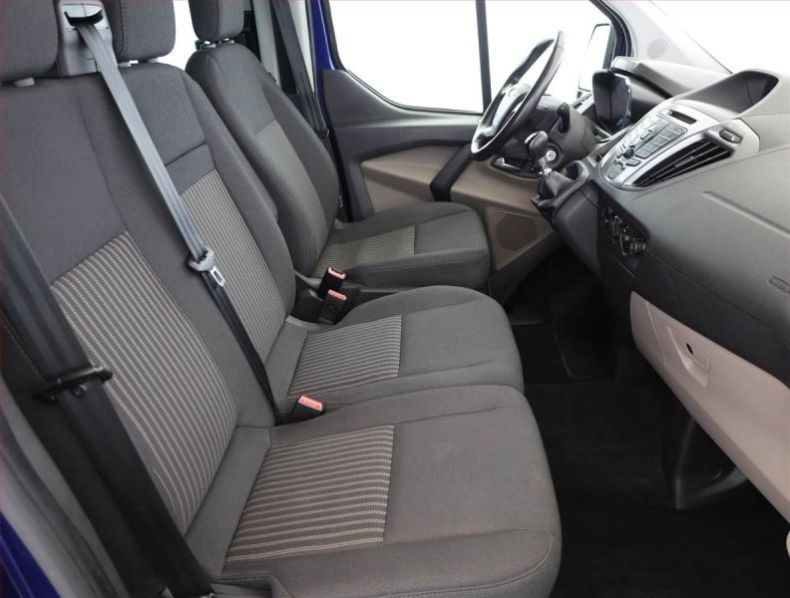 Ford Tourneo - hlavní fotka