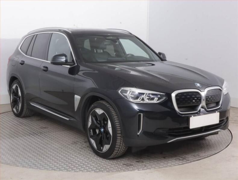 BMW iX3 - hlavní fotka inzerátu
