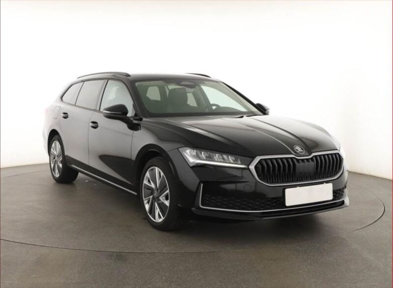 Škoda Superb - hlavní foto