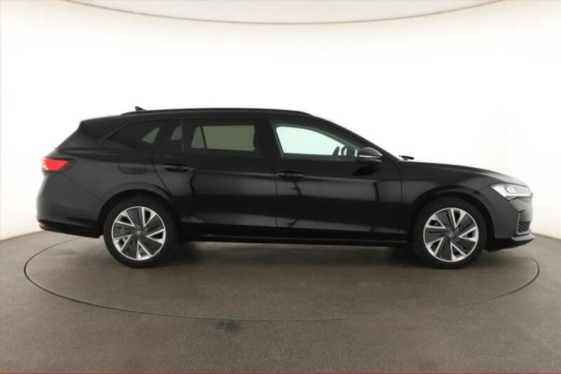 Škoda Superb - hlavní fotka