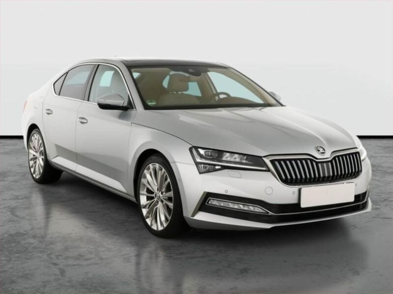 Škoda Superb - hlavní foto