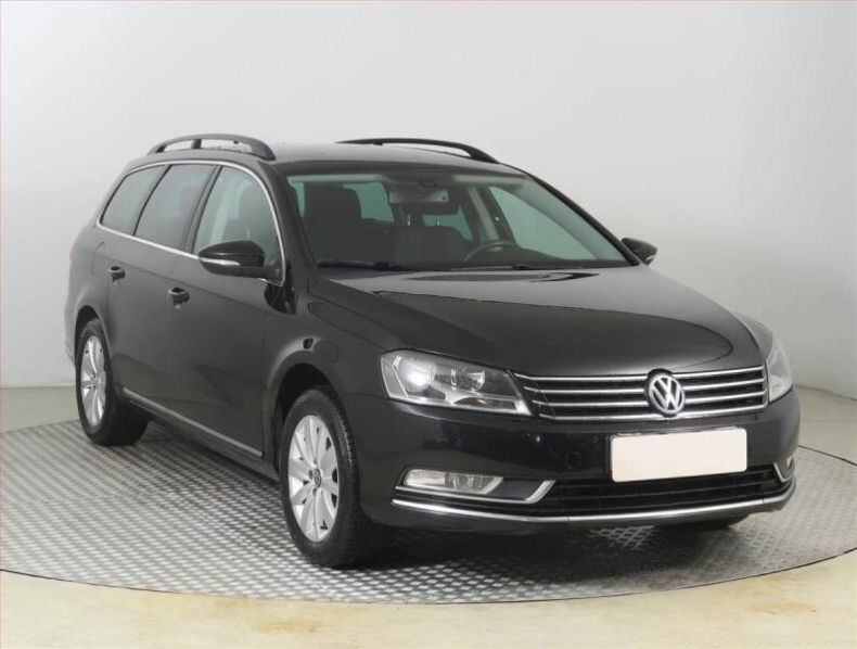 Volkswagen Passat - hlavní fotka inzerátu