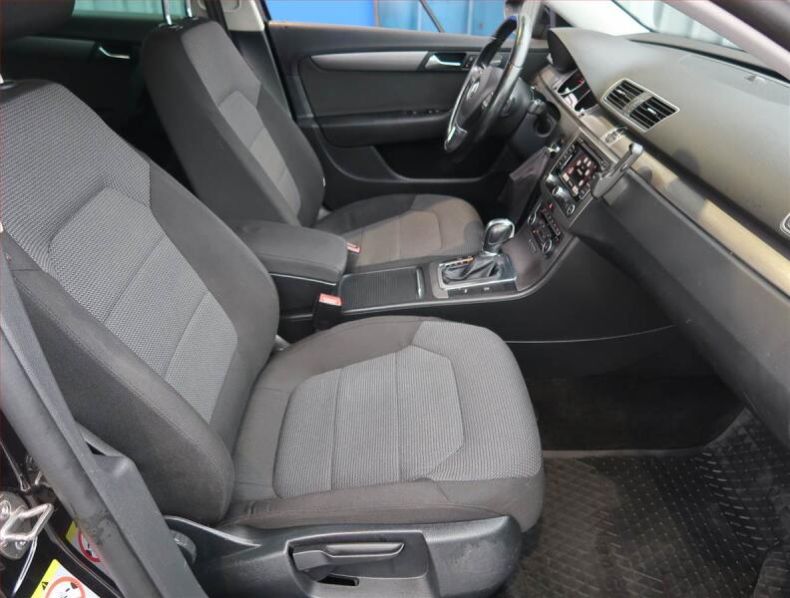 Volkswagen Passat - hlavní fotka