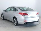 Hyundai i40 - fotka číslo 3