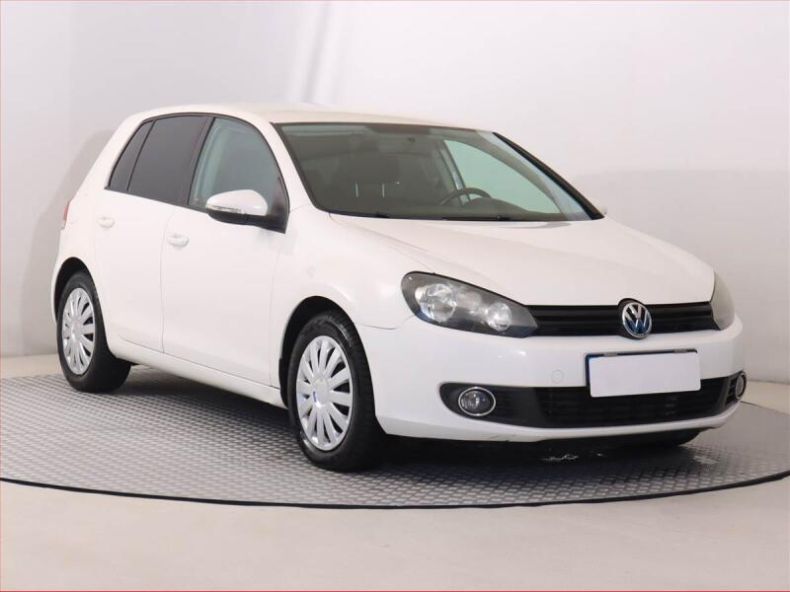 Volkswagen Golf - hlavní foto