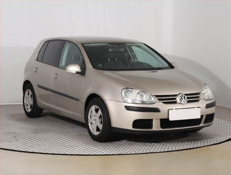 Volkswagen Golf - hlavní foto