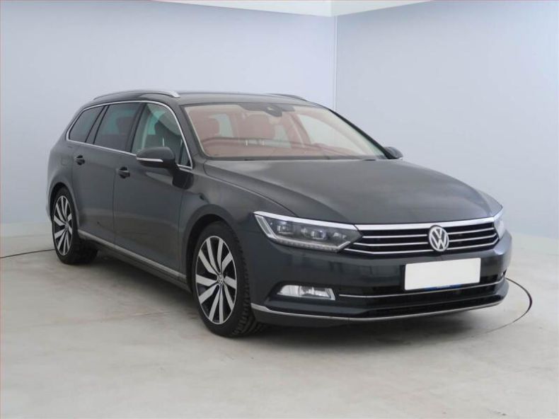 Volkswagen Passat - hlavní fotka inzerátu