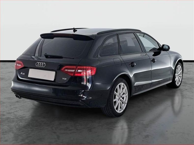Audi A4 - hlavní fotka