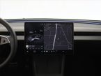 Tesla Model 3 - fotka číslo 10