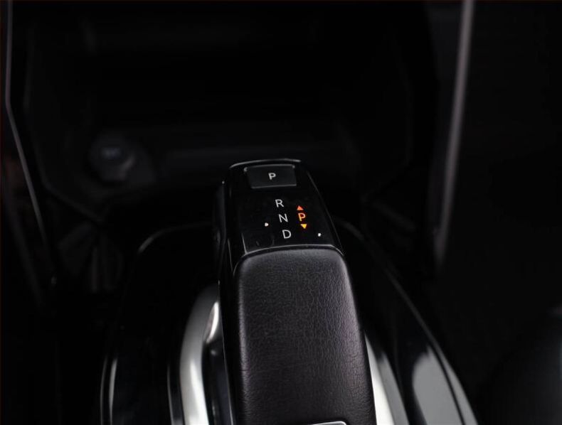 Peugeot 2008 - hlavní fotka