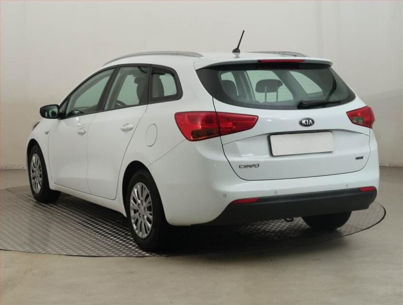 Kia Cee'd - hlavní fotka