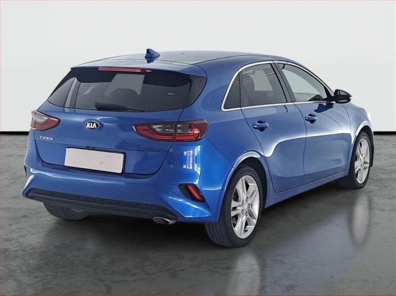 Kia Cee'd - hlavní fotka