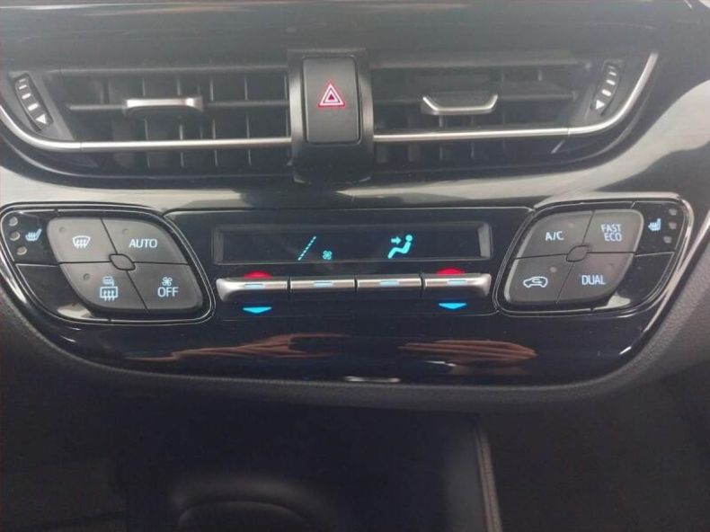 Toyota C-HR - hlavní fotka
