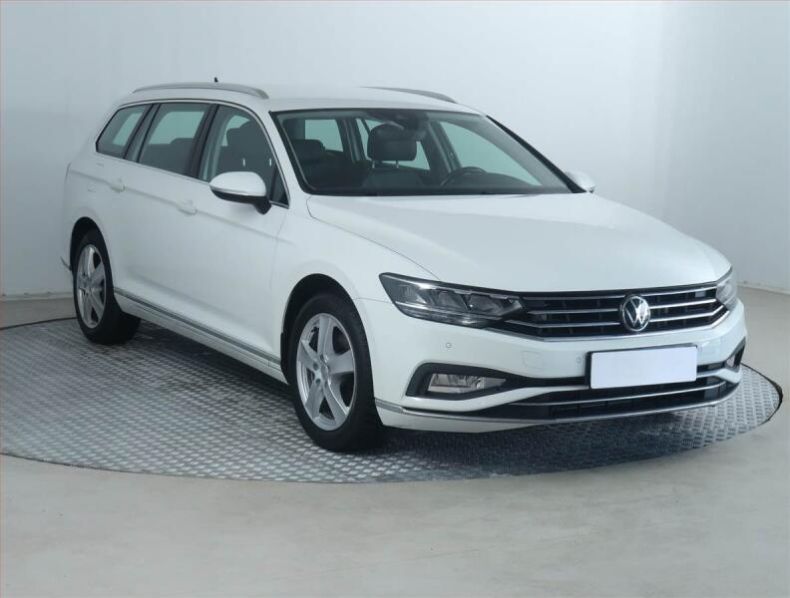 Volkswagen Passat - hlavní fotka inzerátu