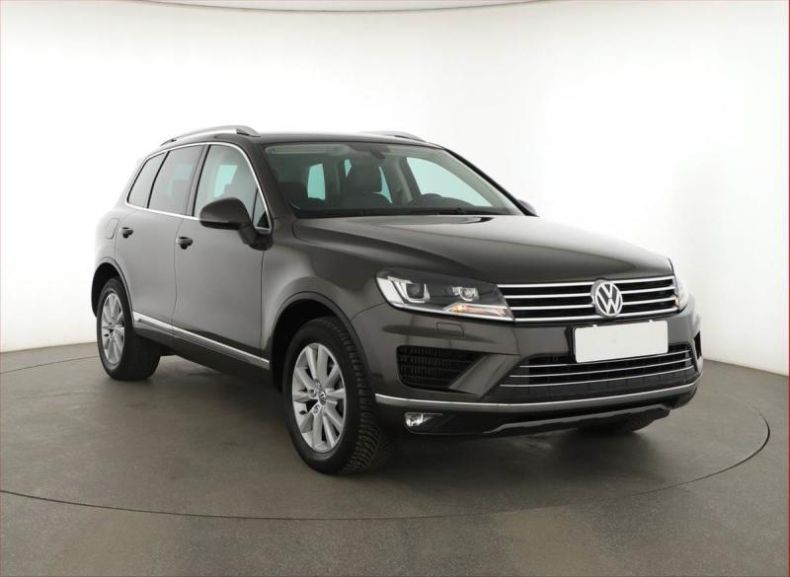Volkswagen Touareg - hlavní fotka