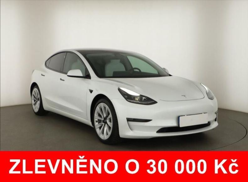 Tesla Model 3 - hlavní foto