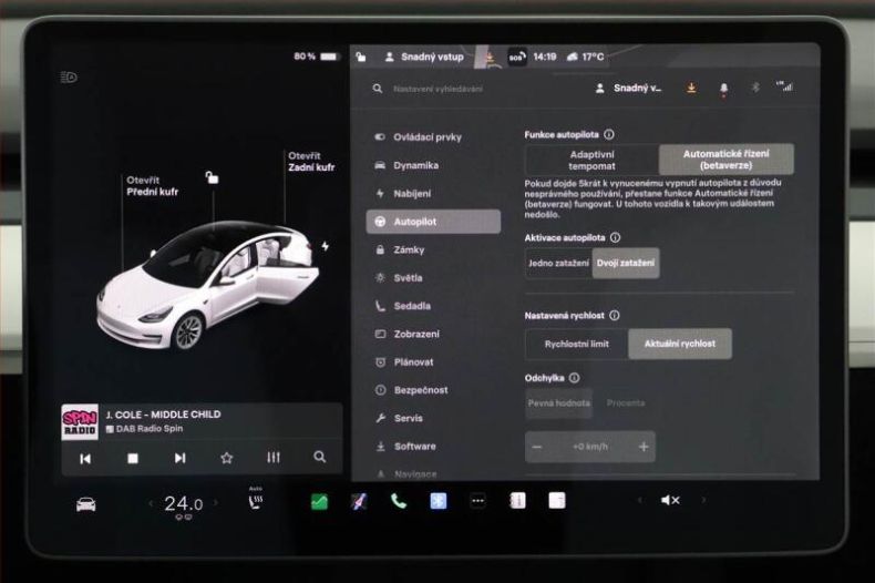 Tesla Model 3 - hlavní fotka