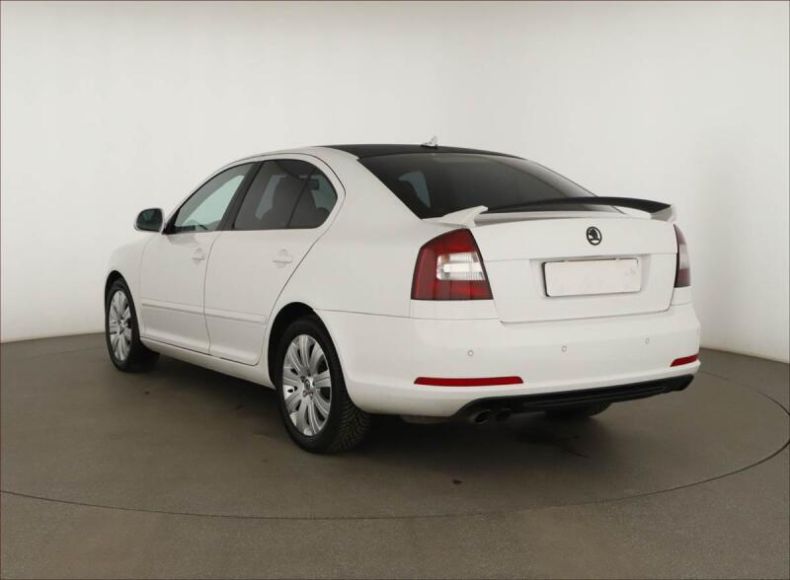 Škoda Octavia - hlavní fotka
