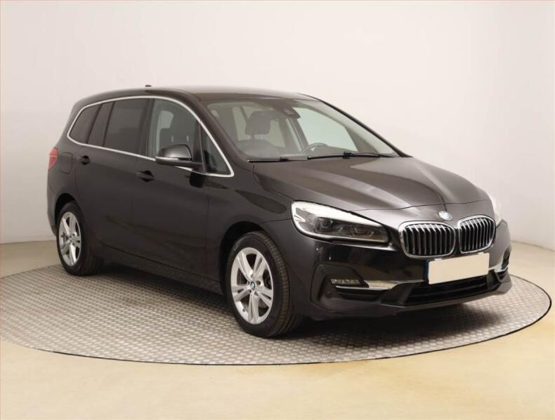 BMW Řada 2 - hlavní foto
