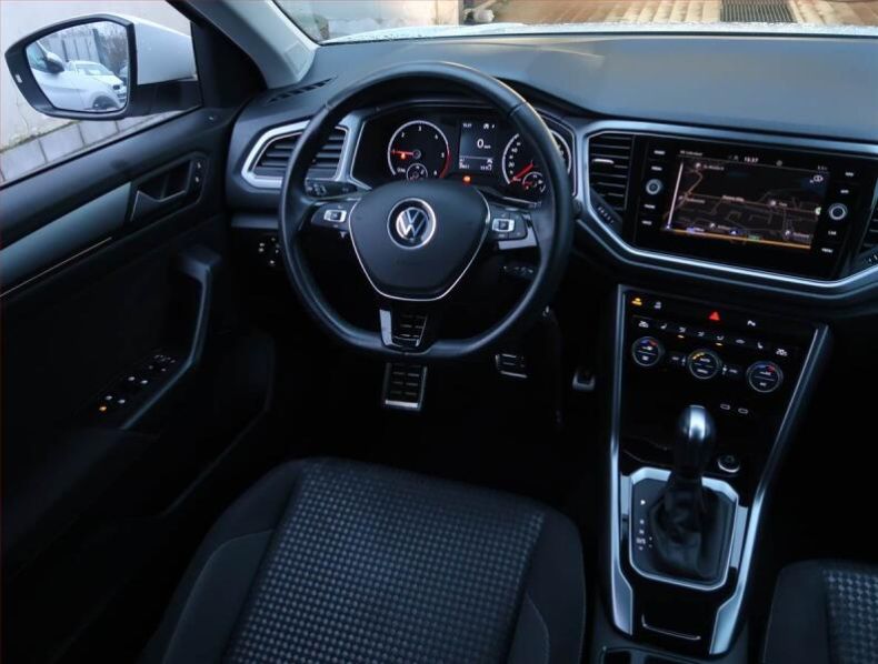 Volkswagen T-Roc - hlavní fotka