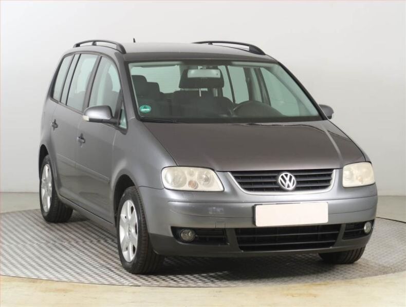 Volkswagen Touran - hlavní foto