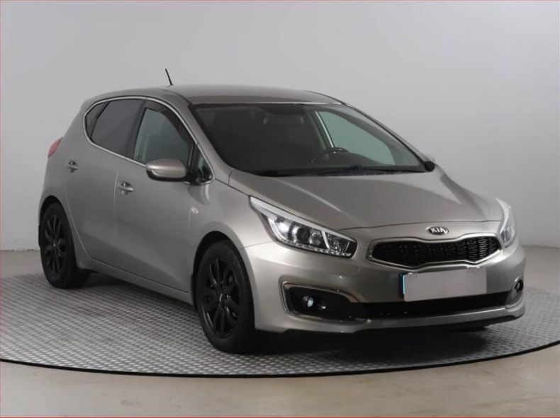 Kia Cee'd - hlavní foto