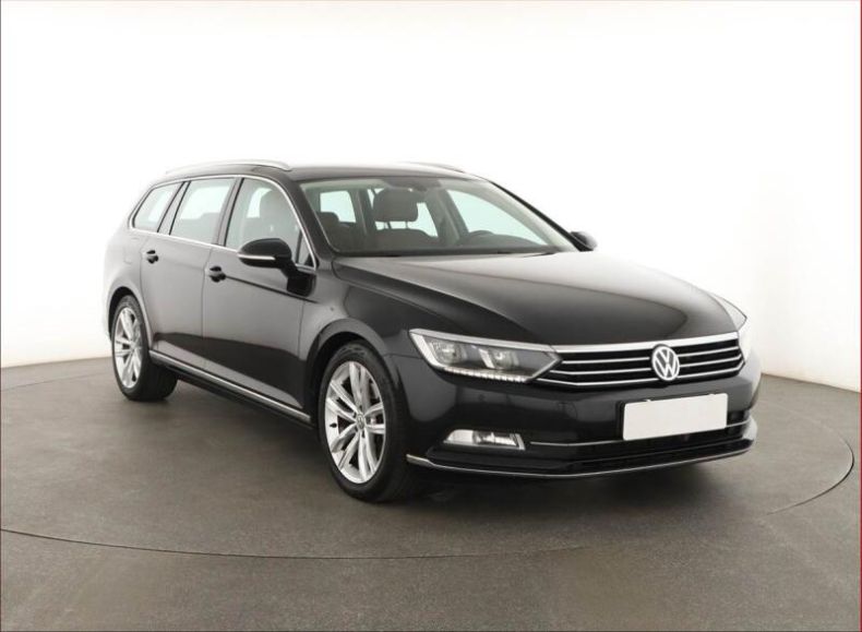 Volkswagen Passat - hlavní foto