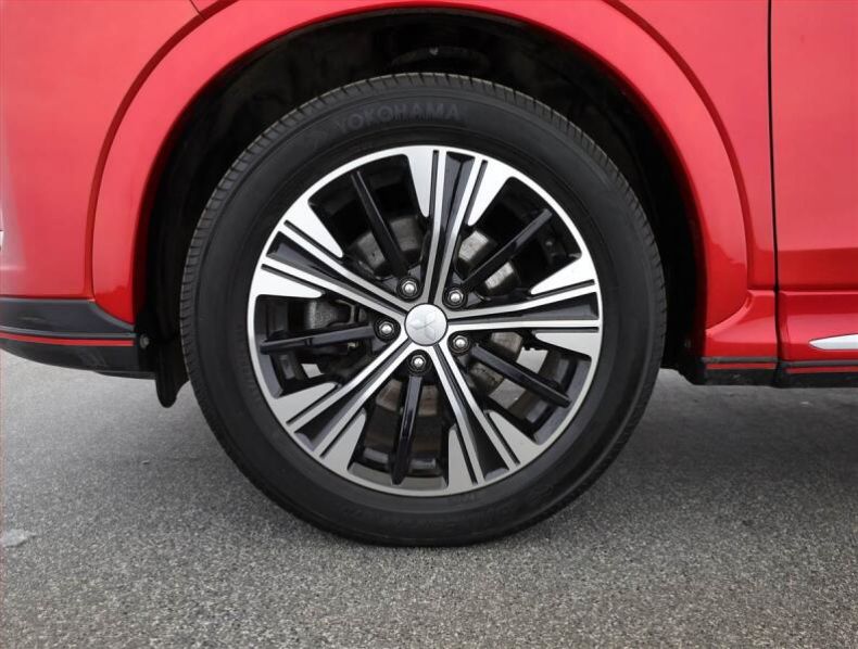 Mitsubishi Eclipse - hlavní fotka