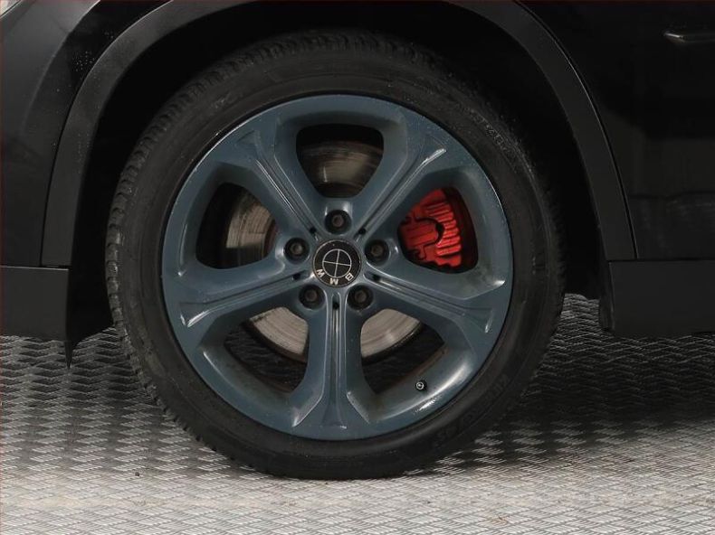 BMW X1 - hlavní fotka