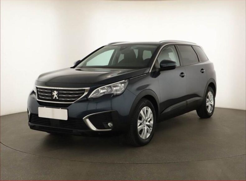 Peugeot 5008 - hlavní fotka