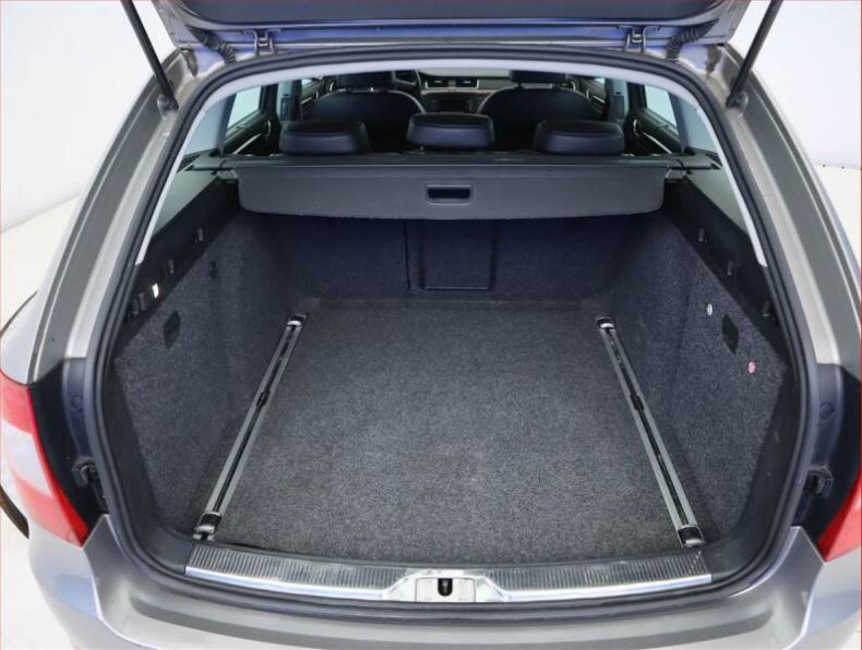 Škoda Superb - hlavní fotka