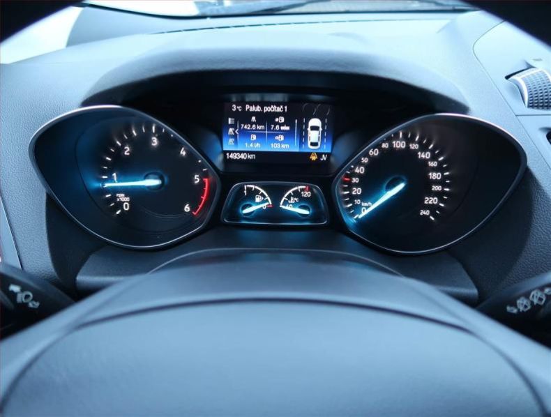 Ford Kuga - hlavní fotka