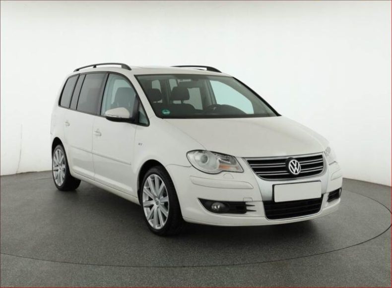 Volkswagen Touran - hlavní foto