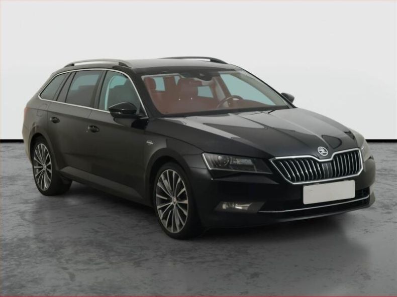 Škoda Superb - hlavní foto