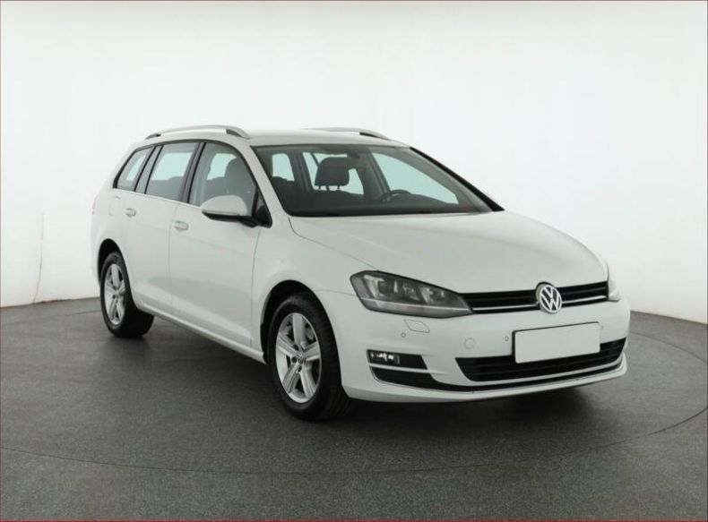 Volkswagen Golf - hlavní foto
